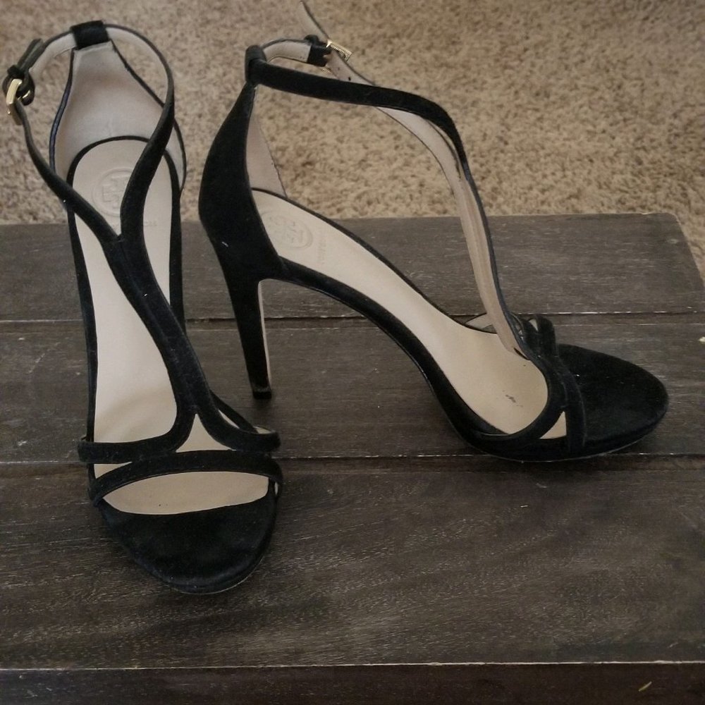 Tory Burch size 6 black strappy high heeled shoes
